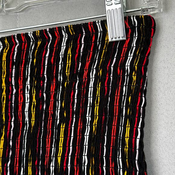 Women's Express One Eleven Bandeau Smocked Sleeveless Crop Top- Black Multi-Size - Picture 3 of 5